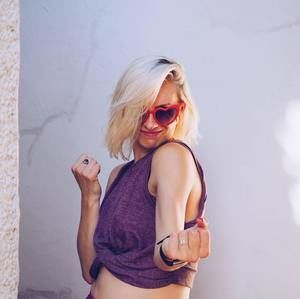 Meet your Posher, Jade